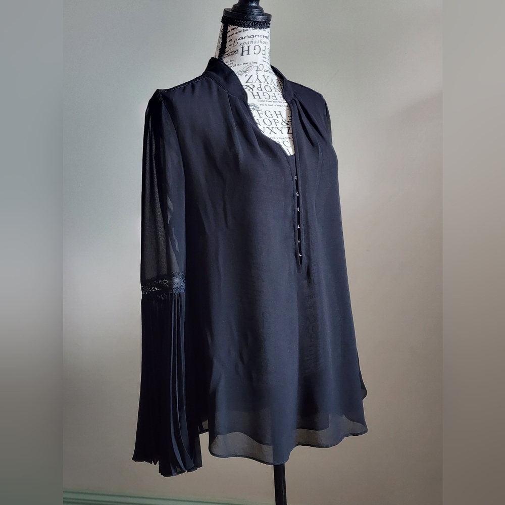 Elegant Black Women's Top - Picture 2 of 12